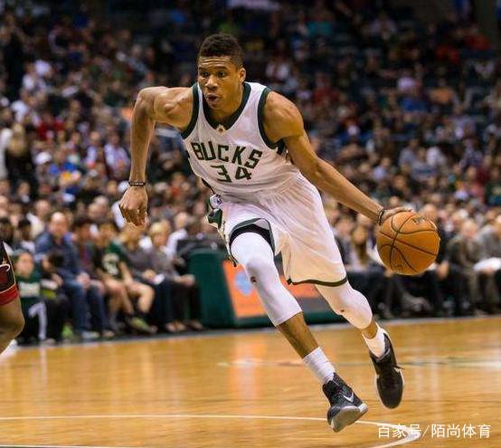 体育冬奥时刻：“飞扬”火炬尽显中国美与智