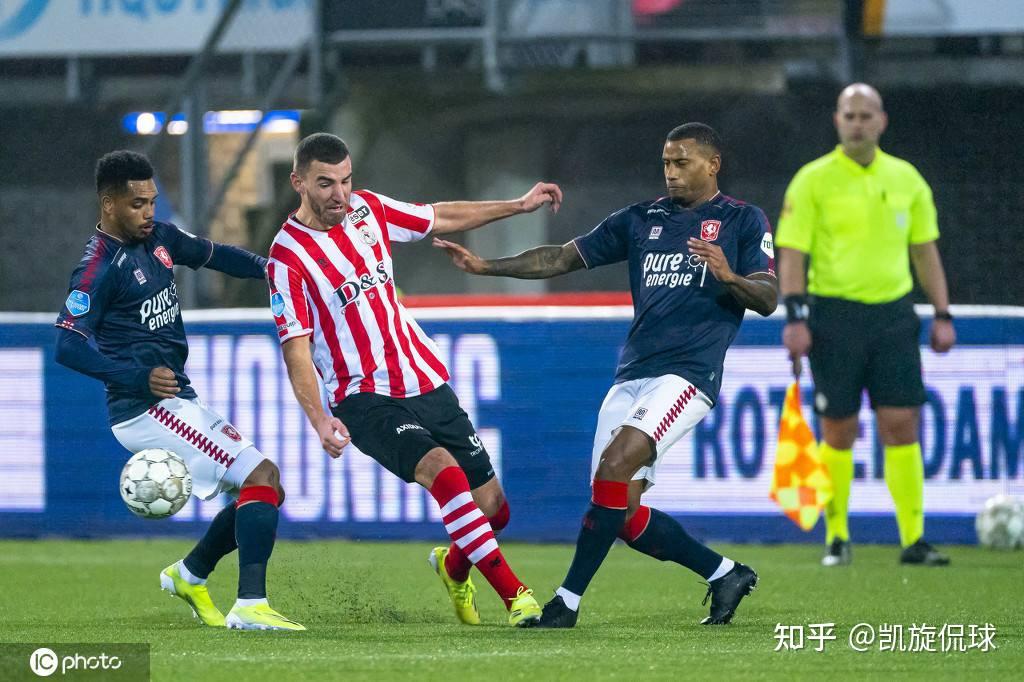 近在咫尺的 近在咫尺的